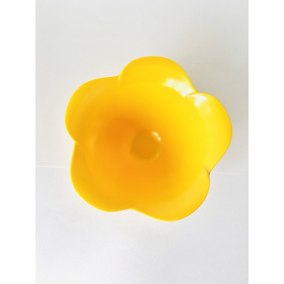 Zak! Designs Yellow Ombre Flower Melamine Nesting Bowls Serving Mixing Set Of 4 - Picture 7 of 10